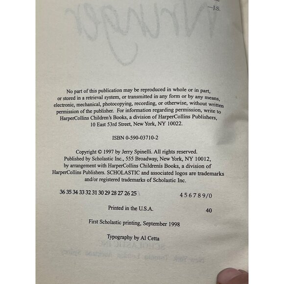 Wringer Book by Jerry Spinelli copyright 1997 Scholastic Inc paperback READ - Picture 6 of 6